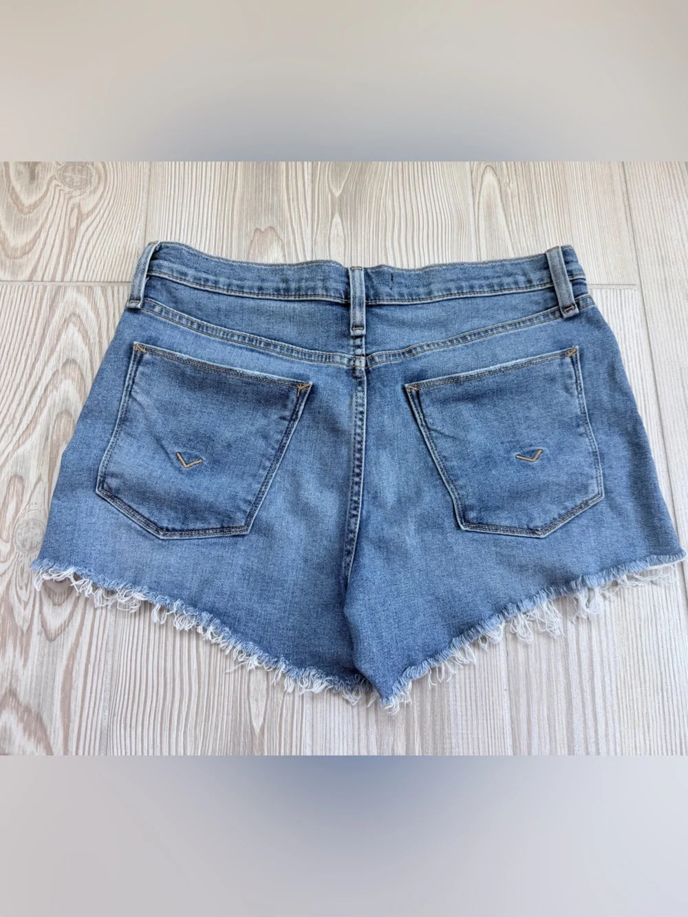 Hudson Gemma Denim Shorts 27 Raw Hem Cutoff Medium Wash Stretch Jean Shorts